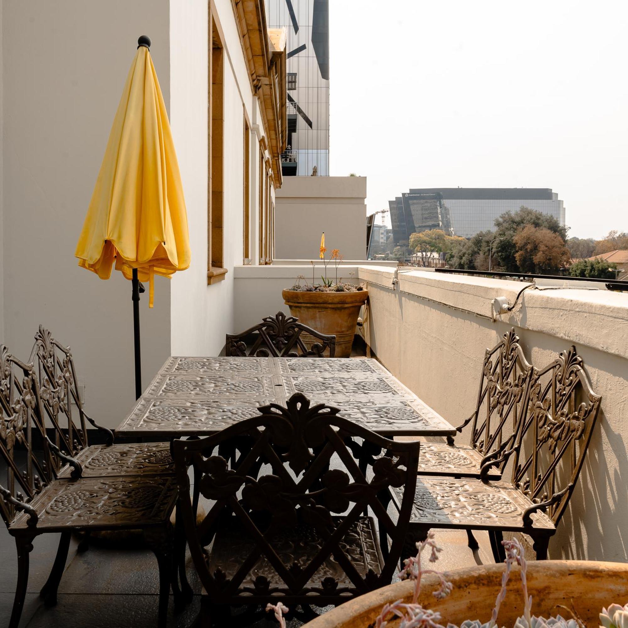 The Monarch Hotel Johannesburg Exterior foto